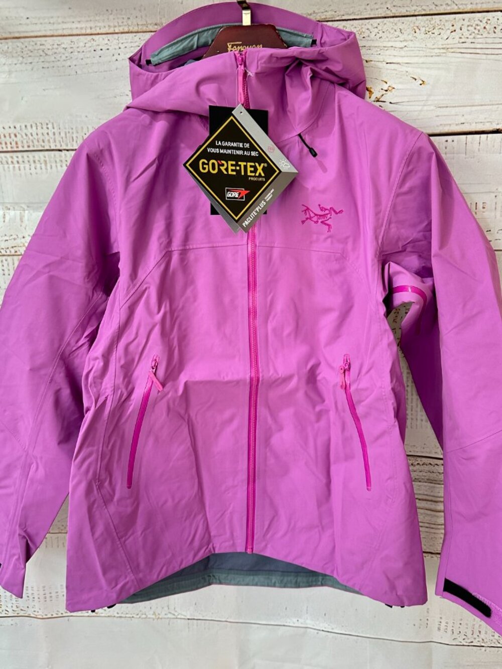 Arcteryx Beta Series Beta LT JacketHooded Hardshell Jacket, Size M